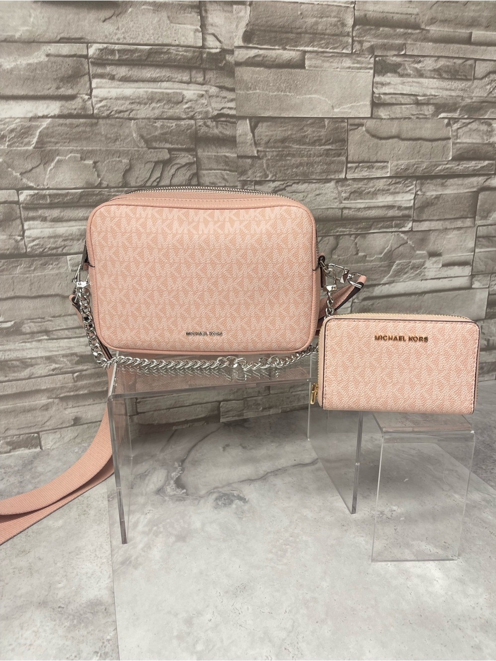 Michael Kors Bryant Logo Crossbody Bag & Matching Wallet Smokey Rose Pink